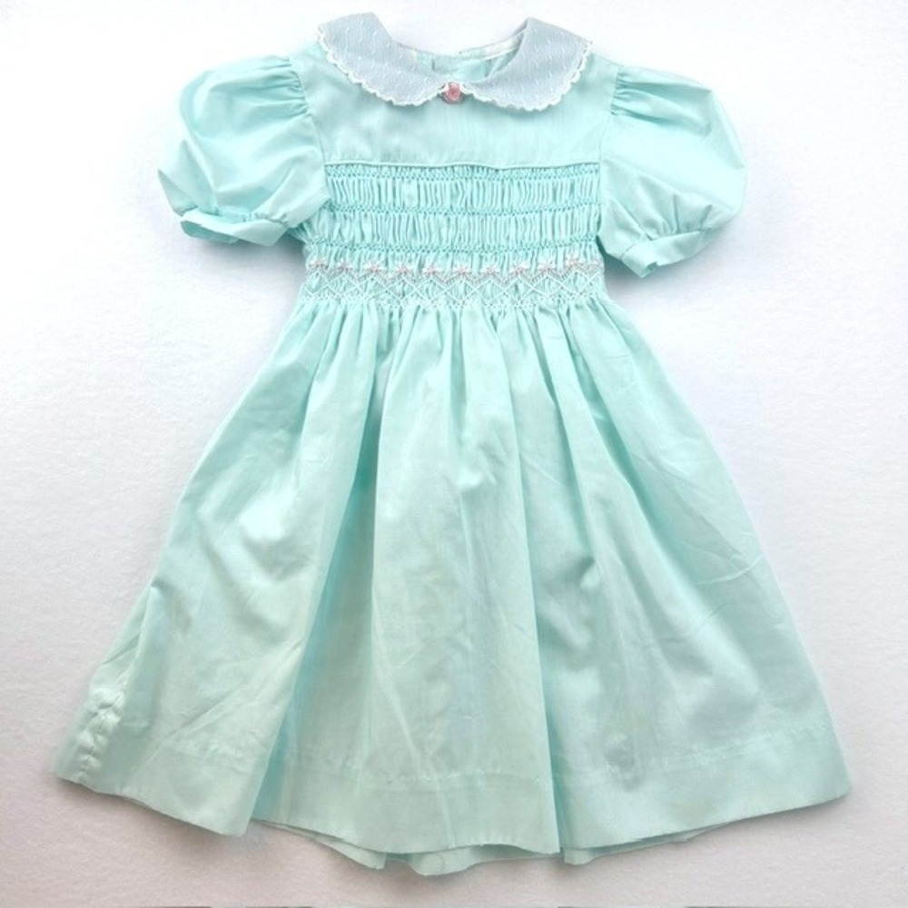 Vintage 1970's Polly Flinders Smocked Dress Mint Green Lace Collar Girls Size 5